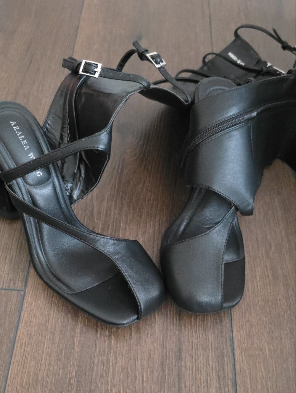 ANDRIUS-BLACK GLADIATOR SANDAL - Picture 2 of 6